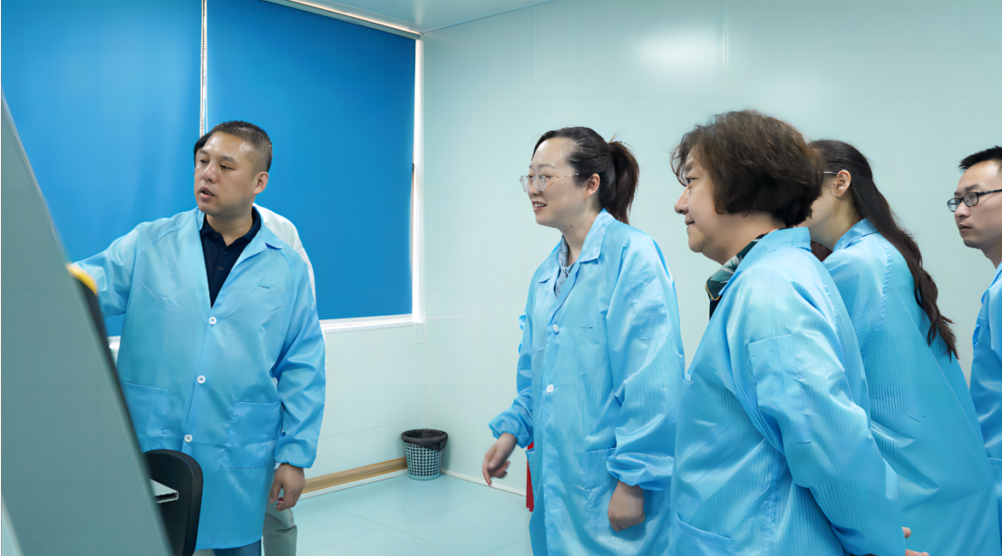 湖北省市場監督管理局、湖北省計量測試技術研究院領導一行到訪創芯檢測實驗室交流合作 湖北省市場監督管理局、湖北省計量測試技術研究院領導一行到訪創芯檢測實驗室交流合作